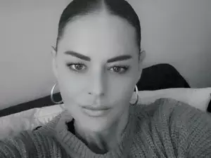 GoddessBleu  live sex cam