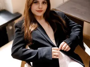 LiaWoow  live sex cam