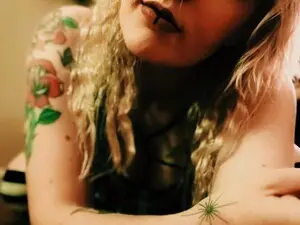 Kinksta1  live sex cam