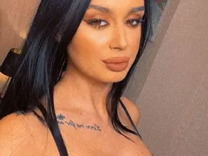 KendraMon  live sex cam