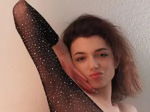 Olivia_Jeass  live sex cam