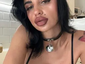 IzabelaTessa  live sex cam