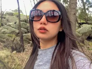 Lovely_Maddy  live sex cam