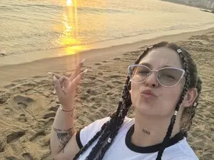 Samantha_1  live sex cam