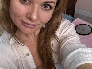 MonikaPeach  live sex cam