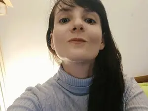 Isabellazee2  live sex cam