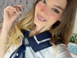 EvaWarenn  live sex cam
