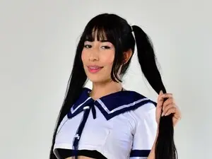 Lizzy_taylor  live sex cam