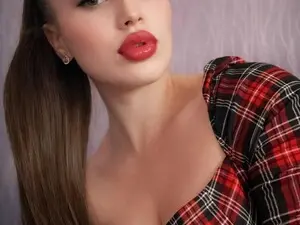 MonicaDisire  live sex cam