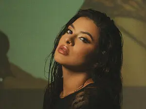 GeorginaMontclair  live sex cam