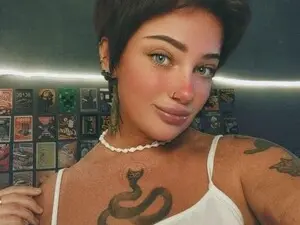 LessaHost  live sex cam