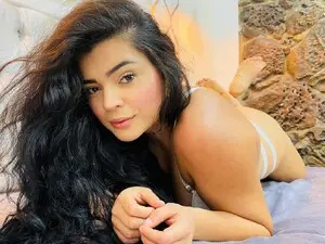 LouisaBonette  live sex cam