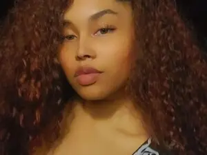 SexyByNature  live sex cam