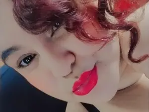 MiaCurvylove  live sex cam