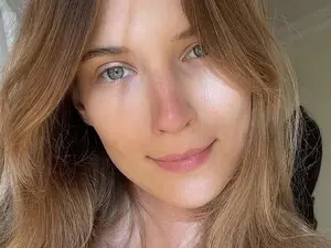 Snowy_AF  live sex cam