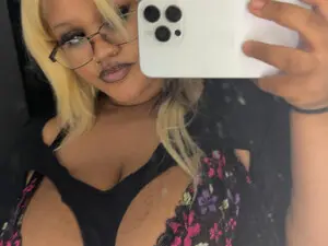 Corpsejpg  live sex cam