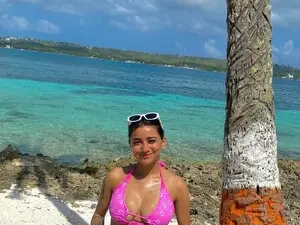Abril_sum  live sex cam