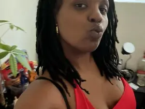 Fineshiilani  live sex cam