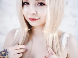 AkiraHartyX  live sex cam