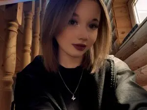 NayaValen  live sex cam