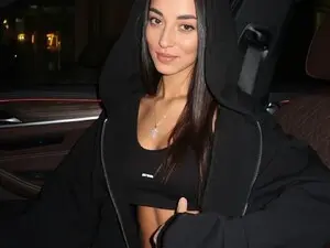 JessikaHills  live sex cam