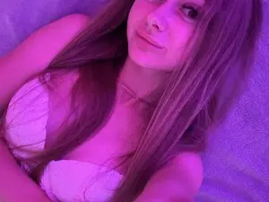 Your_Hot_Lisa  live sex cam