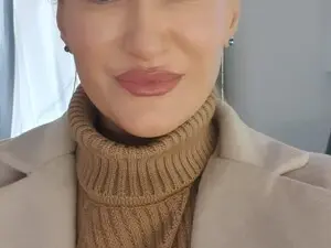 Foxy_forever  live sex cam