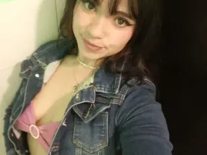 Juicy_fresa  live sex cam