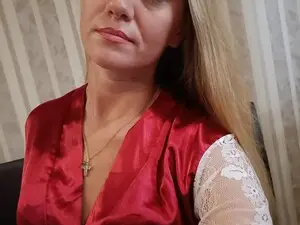 Ultrachick  live sex cam