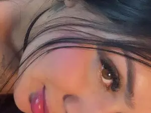 Niinaortega  live sex cam