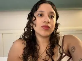 Carolinaa  live sex cam