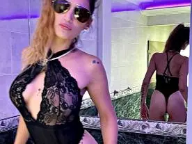 Canariaa88  live sex cam