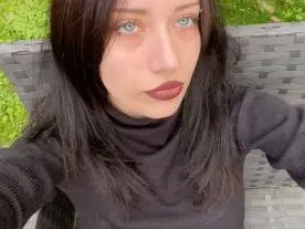 Wolfychu  live sex cam