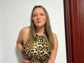 Lunanoir  live sex cam