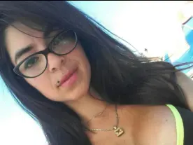 Thania_  live sex cam