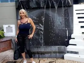 Elektrabigcock  live sex cam