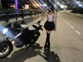 Cris_tal1011  live sex cam