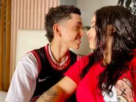 CoupleNextDoor  live sex cam