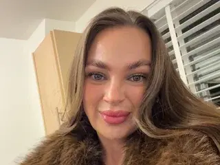 PregnantCharlie_xo  live sex cam