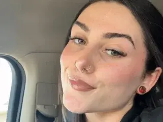 Altgirlie  live sex cam