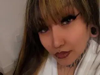 WickedWillowXO  live sex cam