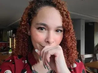 Dominamoon  live sex cam