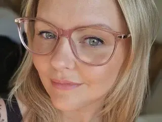 Xo_SweetCherryPie_oX  live sex cam