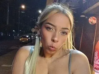 AlondraCastillox  live sex cam