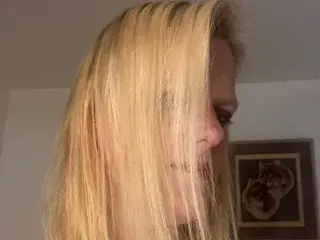 PennyGreen  live sex cam
