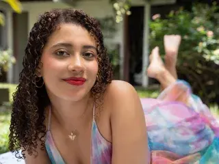 EmmyHarper  live sex cam