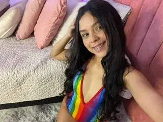 JulietaDiamond  live sex cam