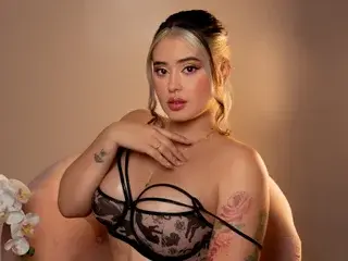 SamyLee  live sex cam