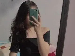 ElysiaBae  live sex cam
