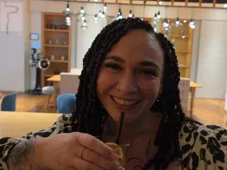 MilfMillie  live sex cam